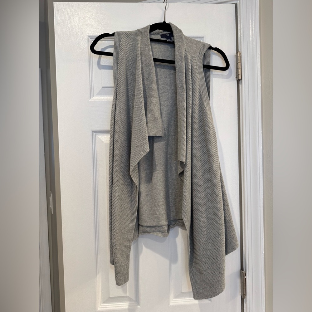 Gap Gray Knit Women's Sweater Vest size M